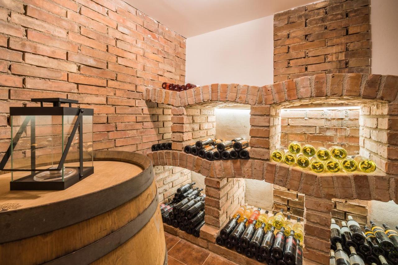 Vinoza - Ubytovani A Vinny Sklep Velke Bilovice Rulandova Luaran gambar